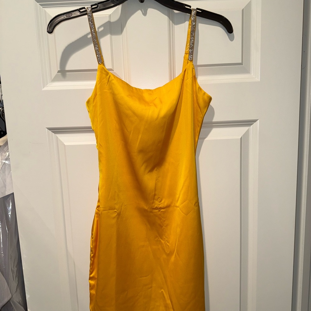 Elegant Yellow Dress